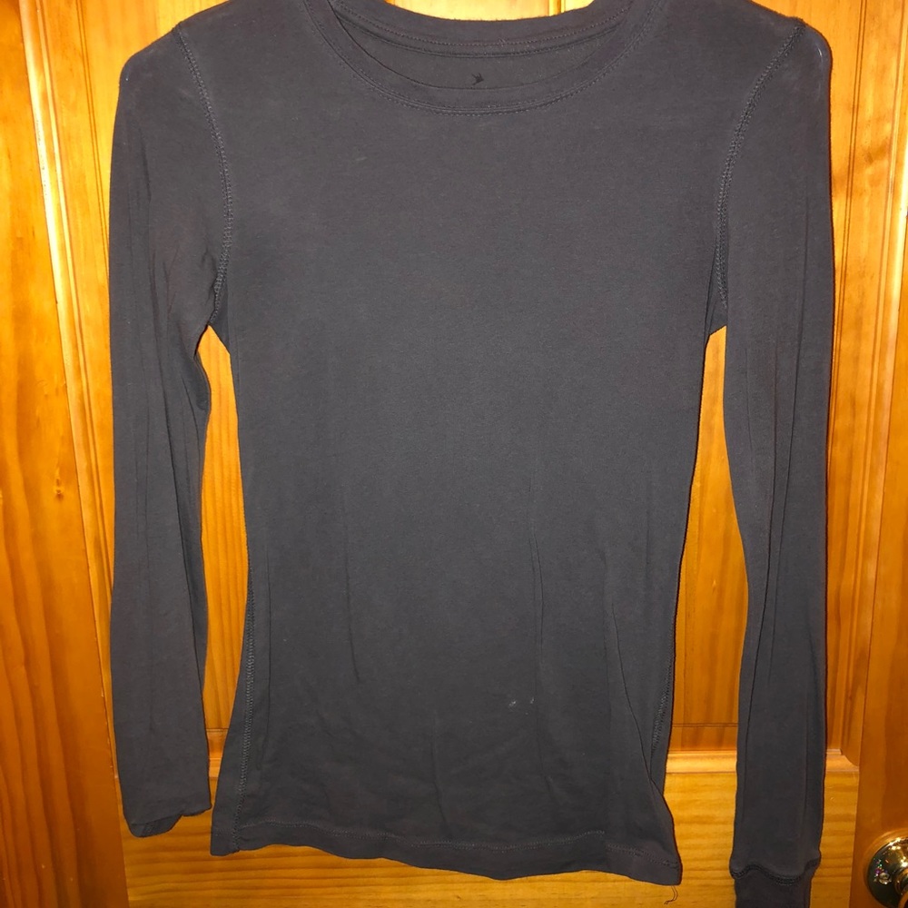 Long sleeve gray shirt